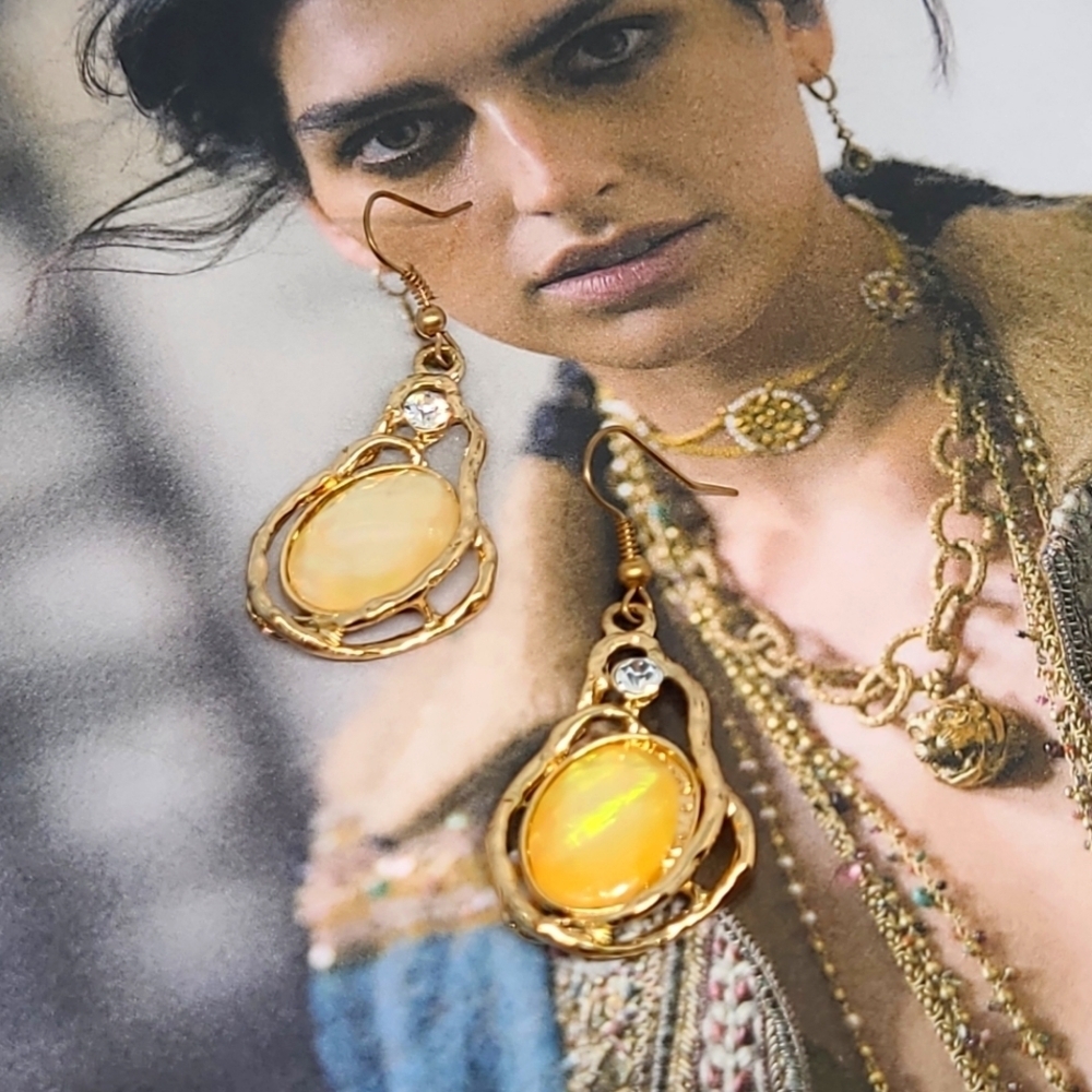 Vintage Yellow Rutilated Crustal Quartz Embellished Gold Earrings
